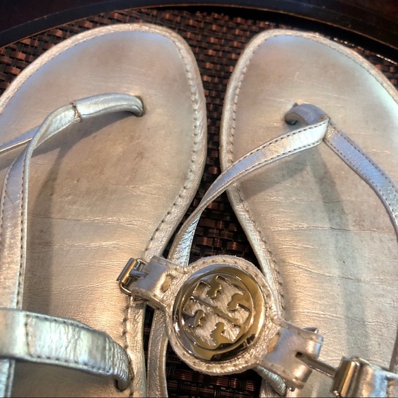Tory Burch Silver Sandals Size 8.5 - Picture 7 of 8
